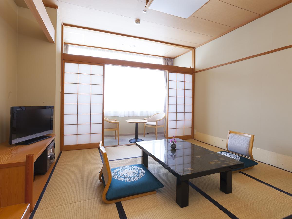 Hotel Koshuen Wajima Buitenkant foto